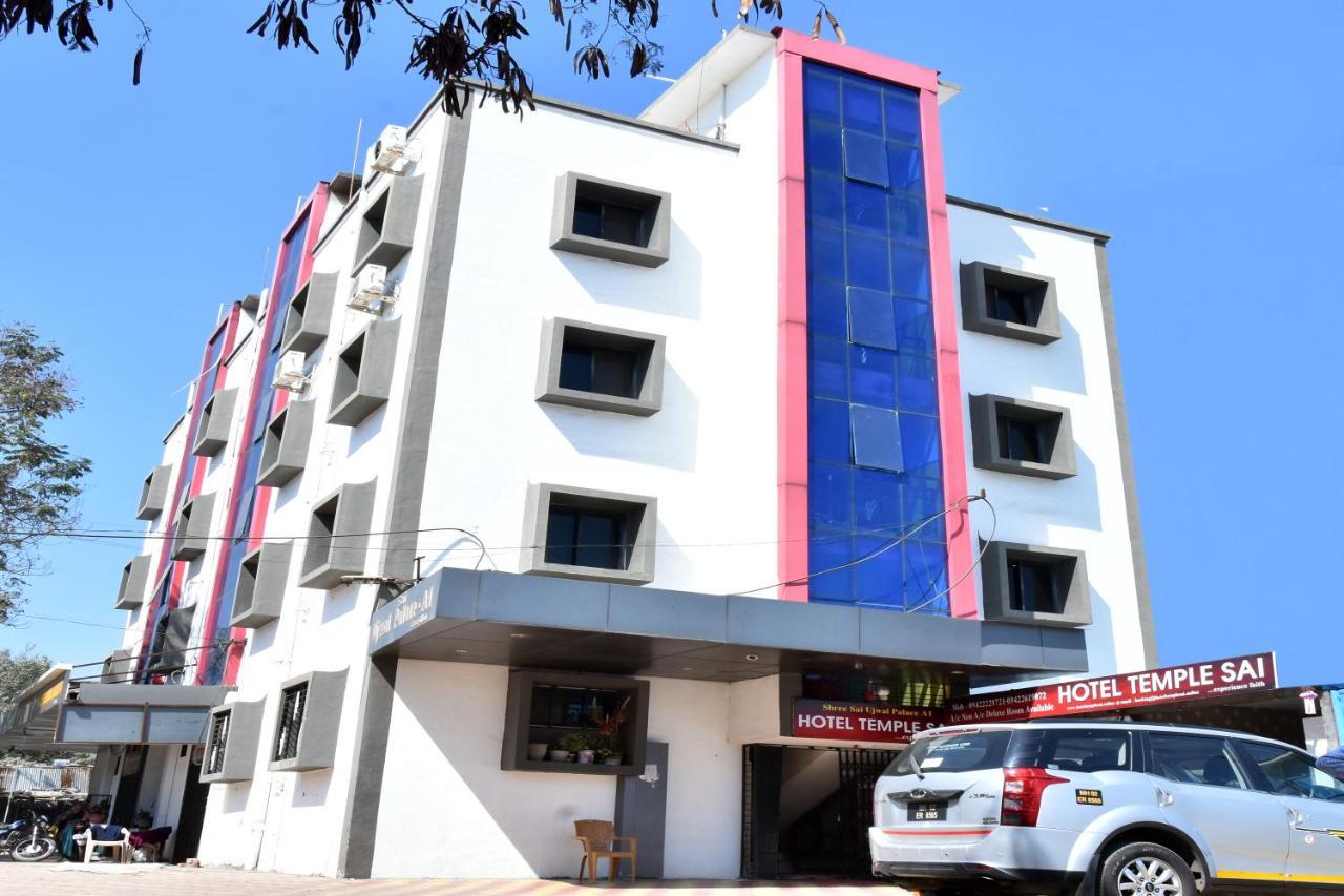 Hotel Temple Sai Ширді Екстер'єр фото